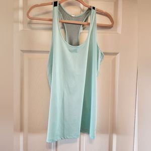 Women's Under Armour tank